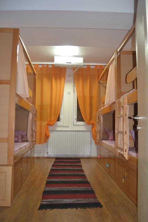 Hostel Valentin 2 Skopje Phòng bức ảnh