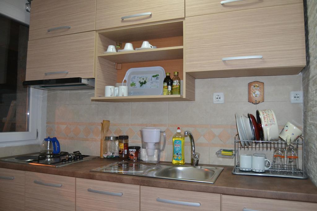 Hostel Valentin 2 Skopje Ngoại thất bức ảnh