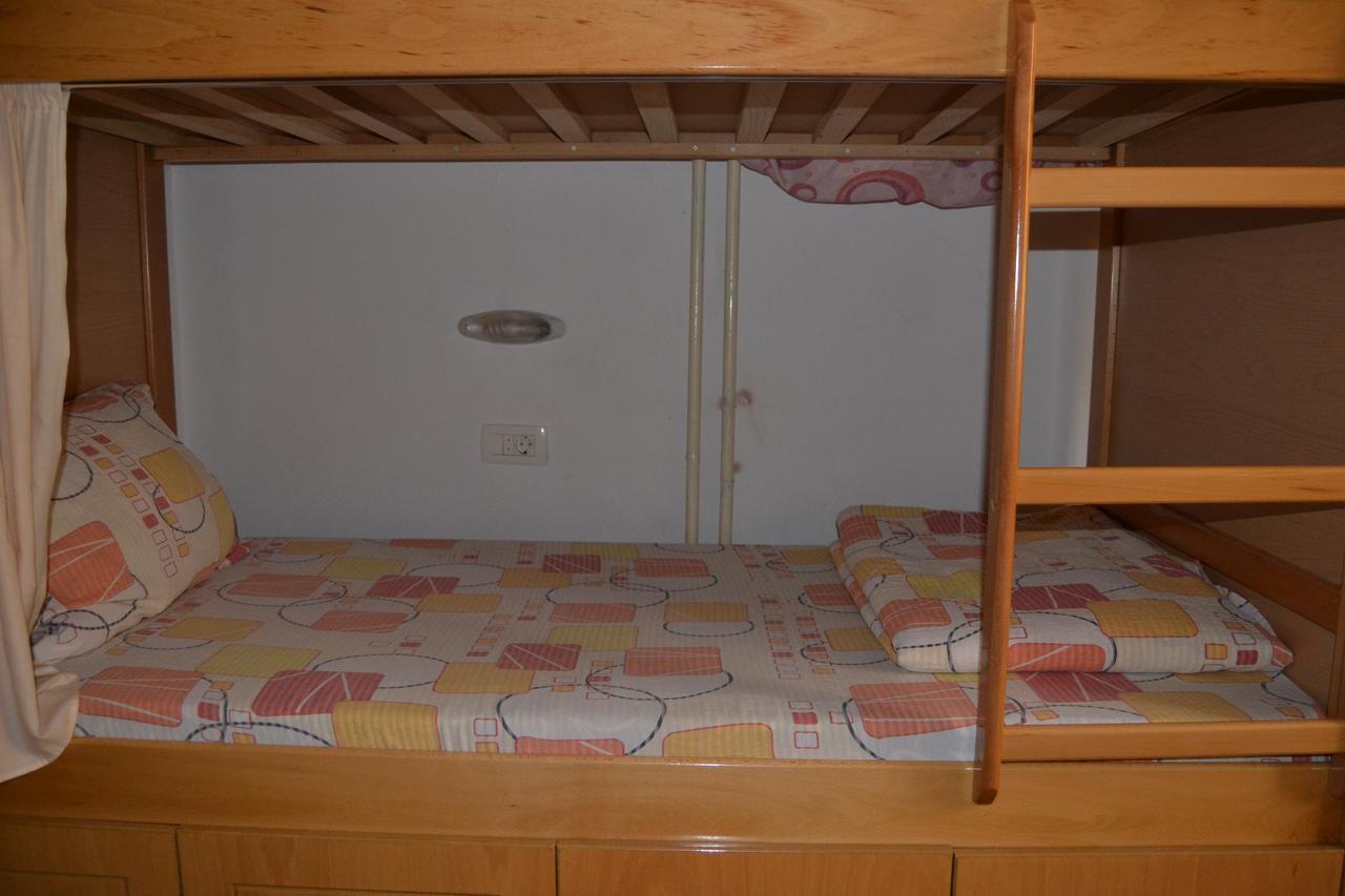 Hostel Valentin 2 Skopje Ngoại thất bức ảnh